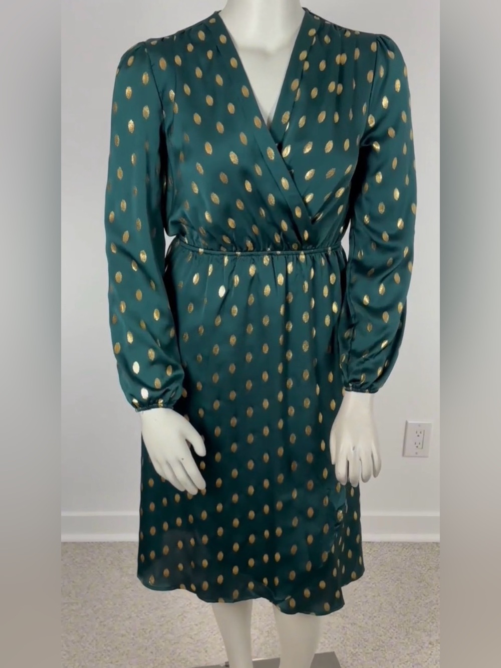 👛 (ANY 2/$60) NWT Classy APRICOT Metallic Wrap Midi Dress, Size 8